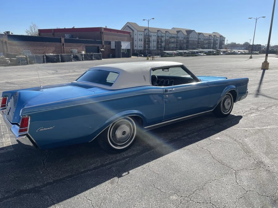 1971 Lincoln Continental Mark III - Image 4 of 23
