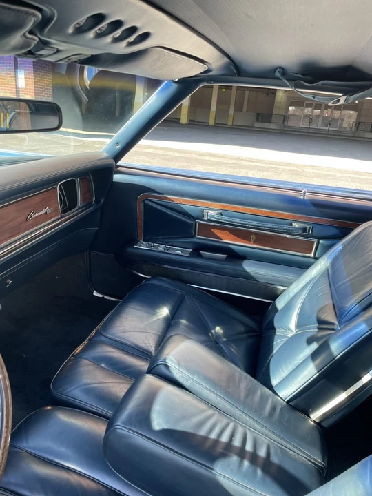 1971 Lincoln Continental Mark III - Image 13 of 23