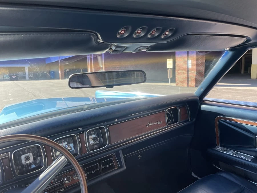 1971 Lincoln Continental Mark III - Image 12 of 23
