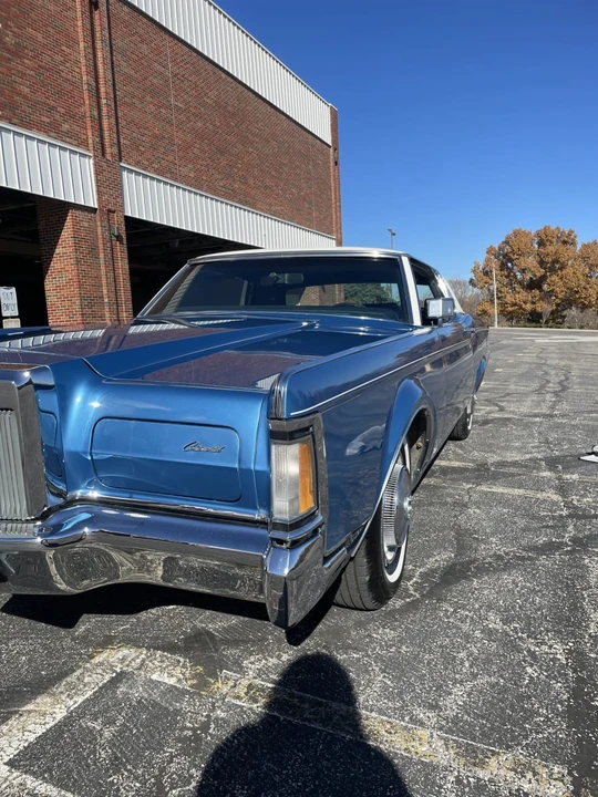 1971 Lincoln Continental Mark III - Image 7 of 23