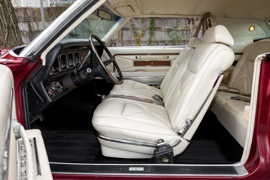 1971 Lincoln Continental 5th Gen - Image 19 of 31