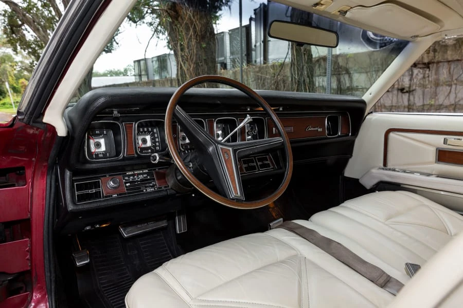 1971 Lincoln Continental 5th Gen - Image 18 of 31