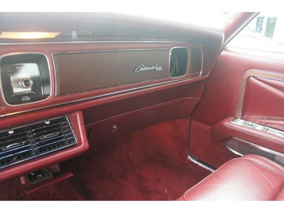 1971 Lincoln Continental Mark III - Image 4 of 20