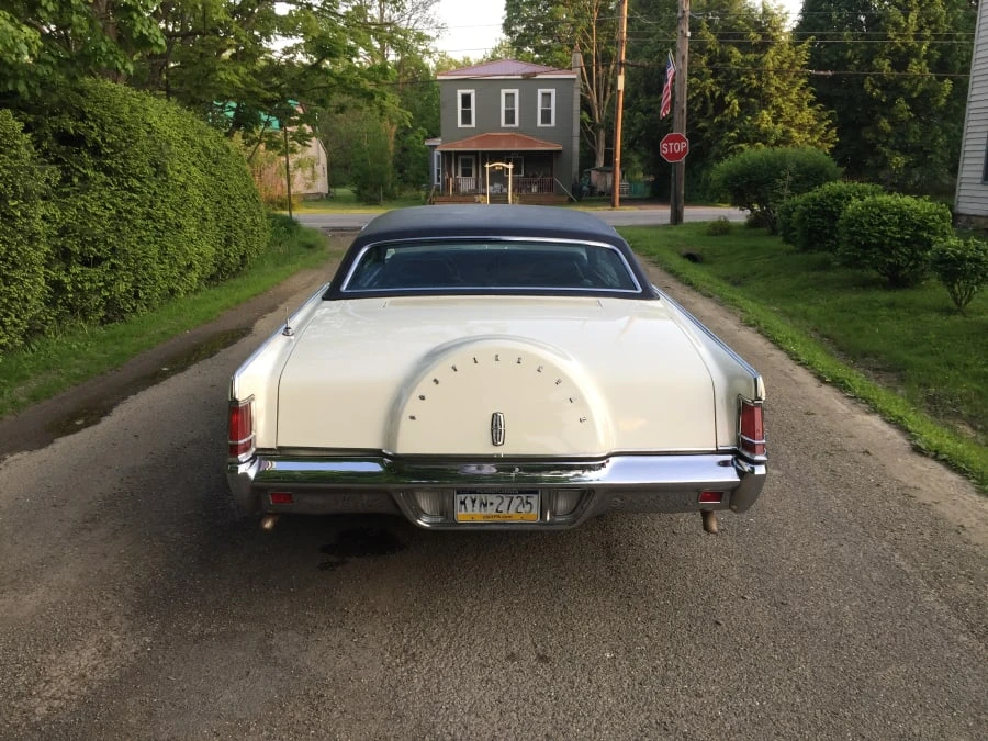 1971 Lincoln Continental Mark III - Image 6 of 7