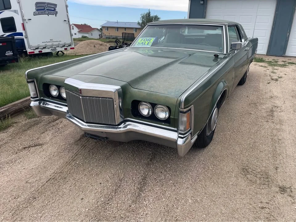 1971 Lincoln Continental Mark III - Image 2 of 9