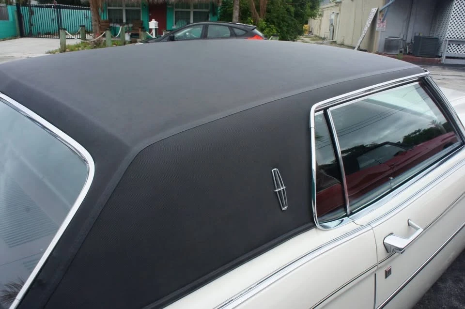 1971 Lincoln Continental Mark III - Image 11 of 16