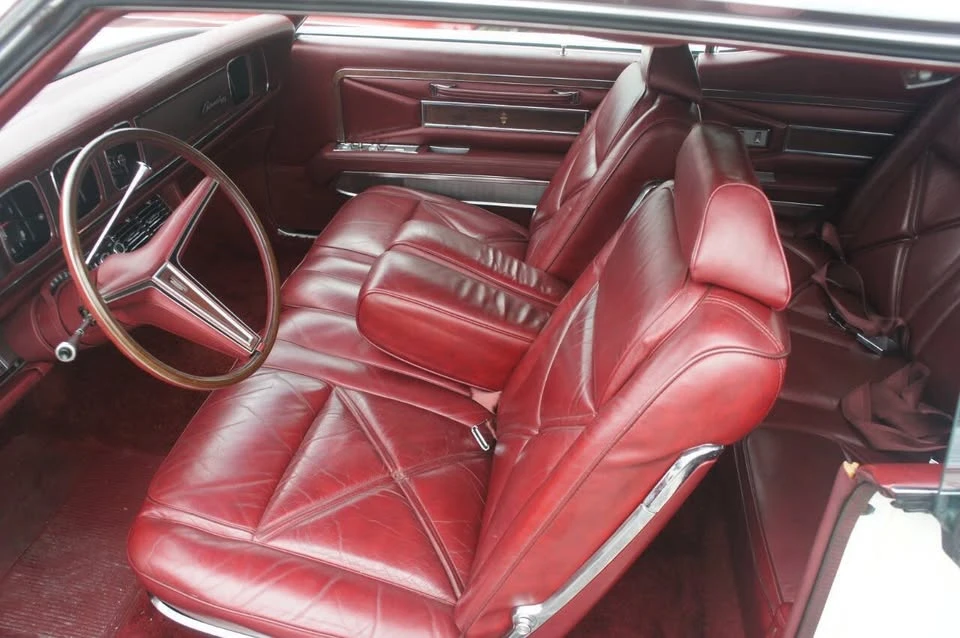 1971 Lincoln Continental Mark III - Image 7 of 16