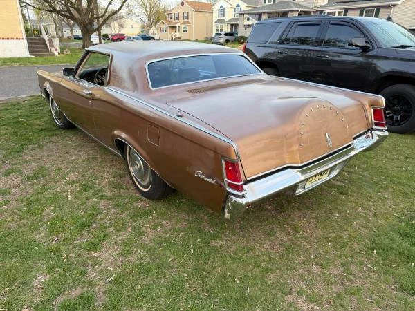 1971 Lincoln Continental Mark III - Image 19 of 22