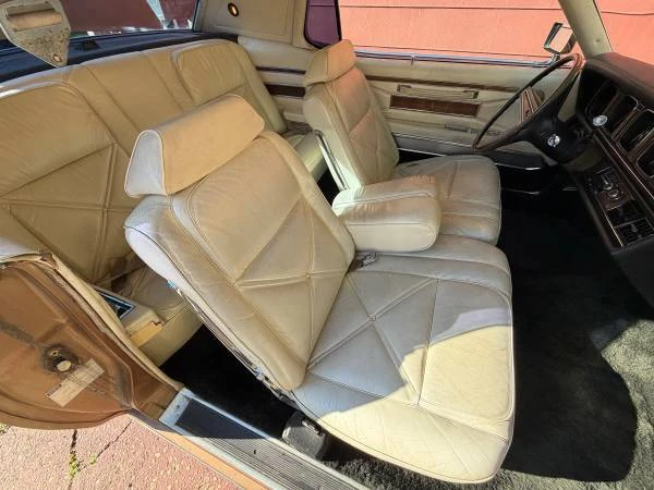 1971 Lincoln Continental Mark III - Image 21 of 22