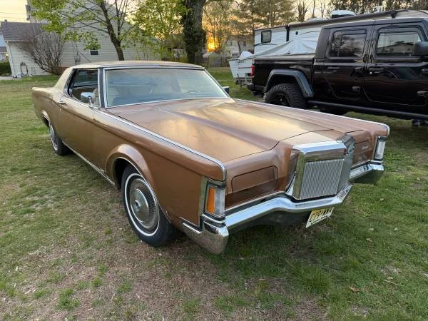 1971 Lincoln Continental Mark III - Image 2 of 22