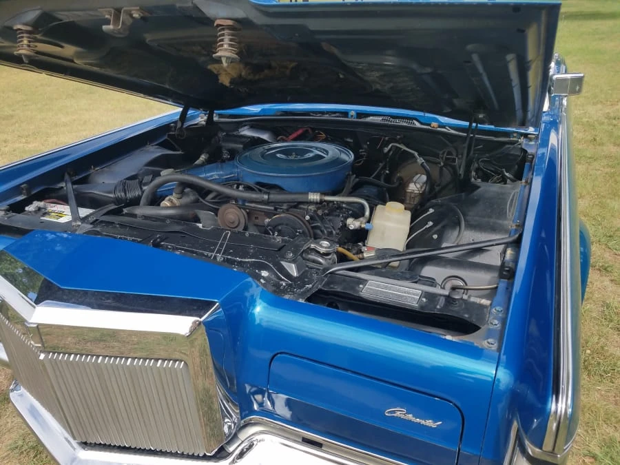 1971 Lincoln Continental Mark III - Image 7 of 11