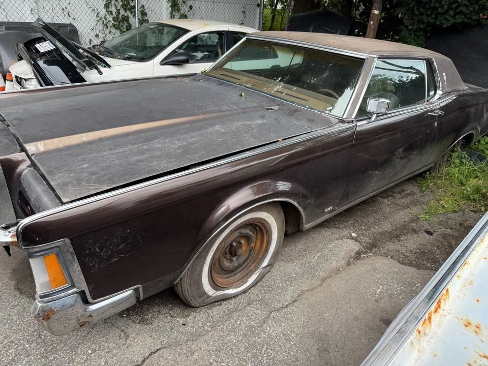1971 Lincoln Continental 5th Gen - Image 3 of 16
