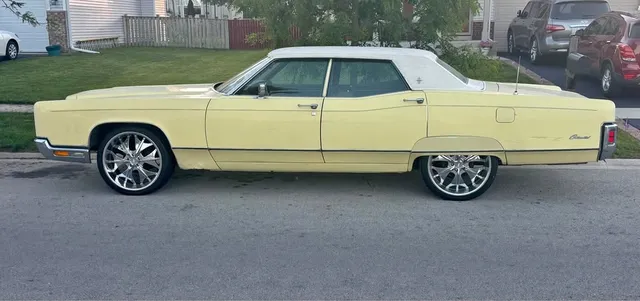1971 Lincoln Continental Sedan 4D