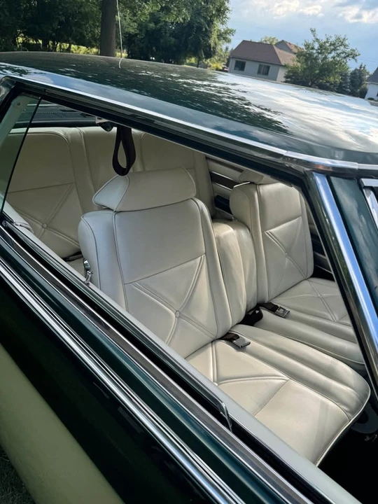 1971 Lincoln Continental Mark III - Image 8 of 11