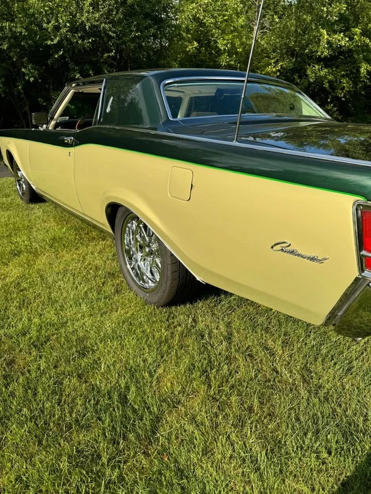 1971 Lincoln Continental Mark III - Image 6 of 11