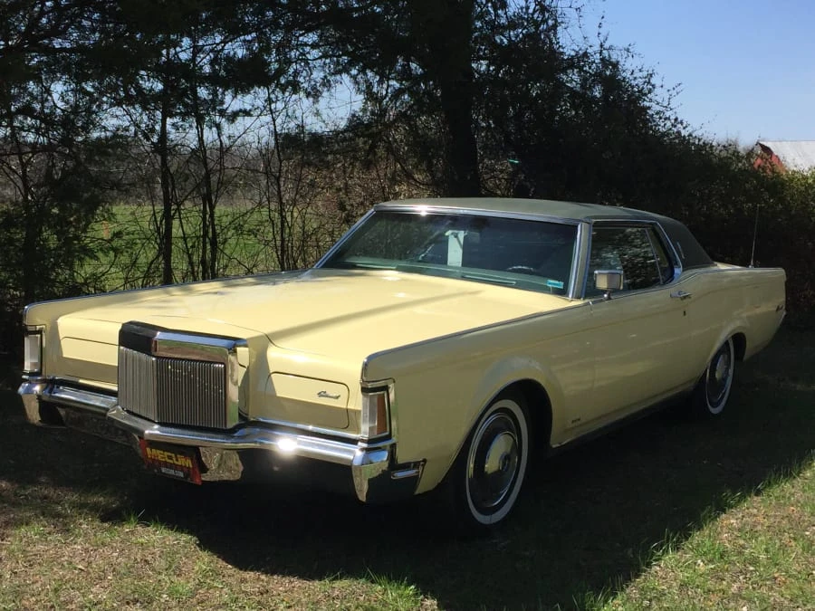 1971 Lincoln Continental Mark III - Image 10 of 10