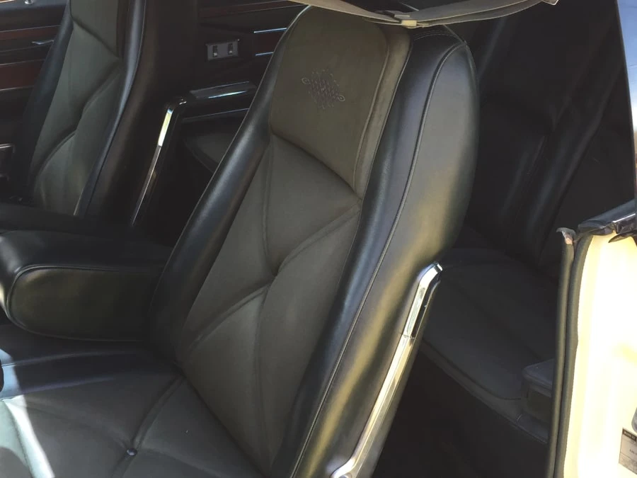 1971 Lincoln Continental Mark III - Image 2 of 10