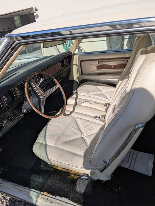 1971 Lincoln Continental Mark III - Image 2 of 6