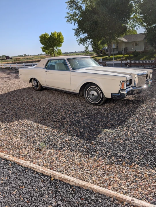 1971 Lincoln Continental Mark III - Image 2 of 9