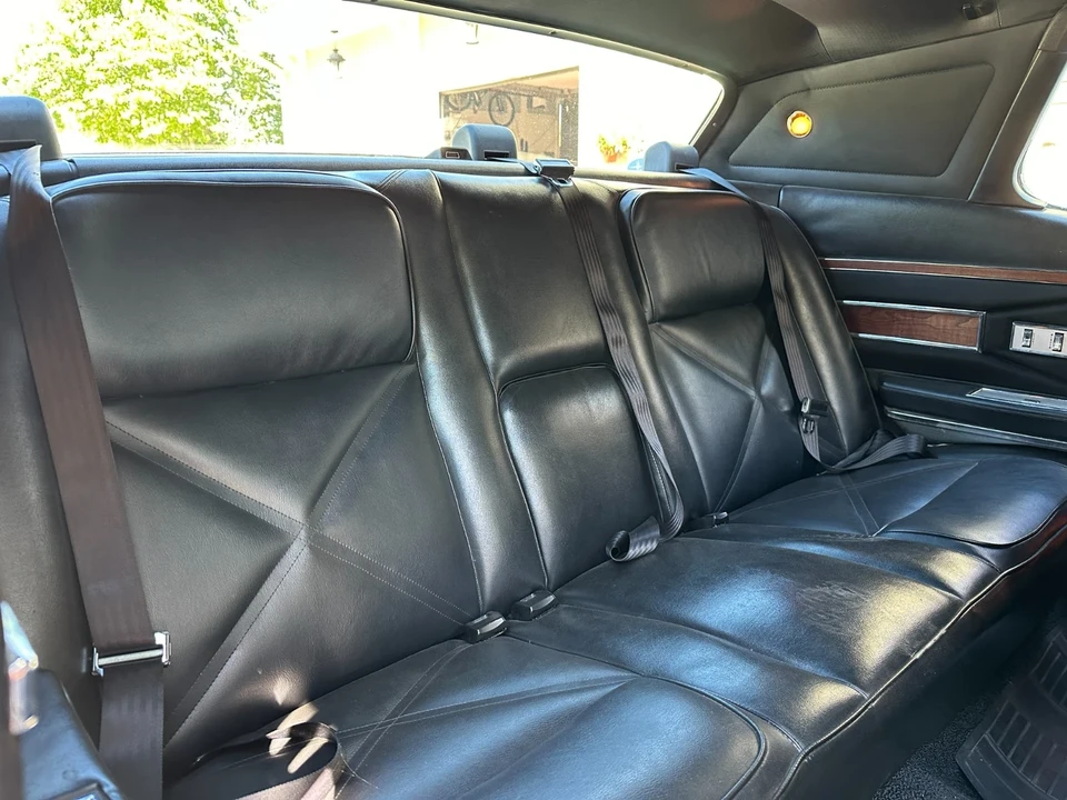 1971 Lincoln Continental Mark III - Image 11 of 21