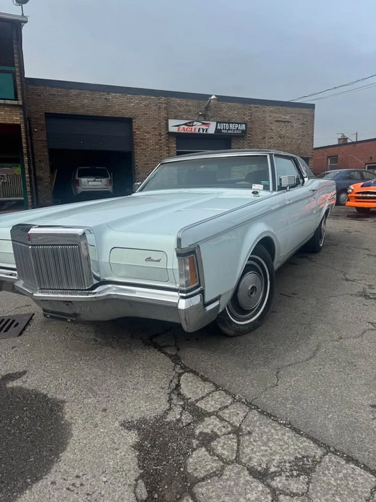 1971 Lincoln Continental Mark III - Image 10 of 10
