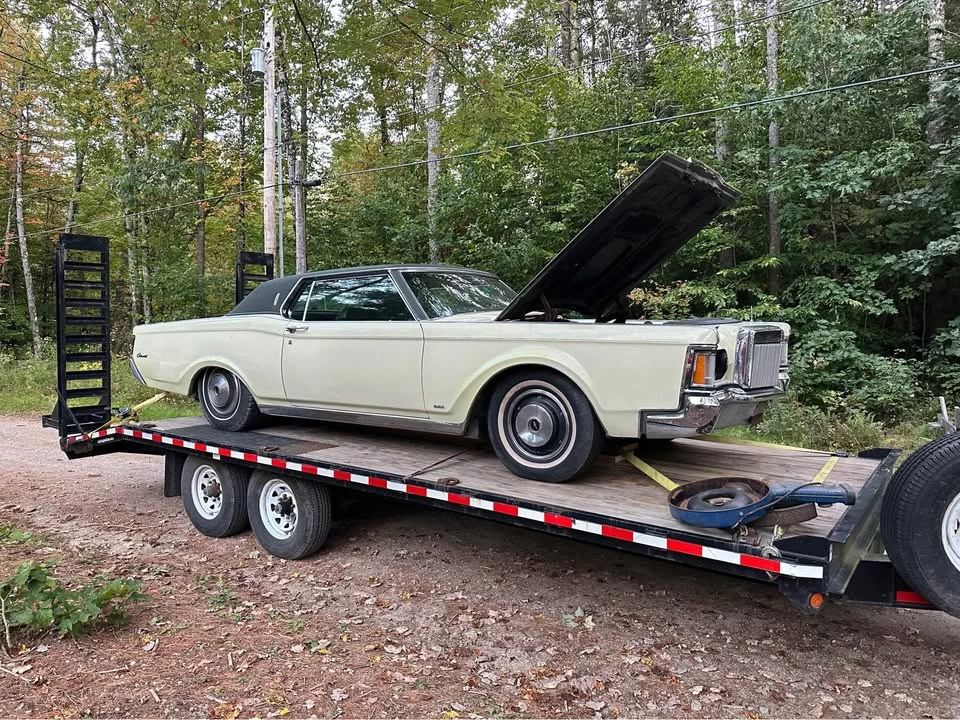 1971 Lincoln Continental Mark III - Image 2 of 10
