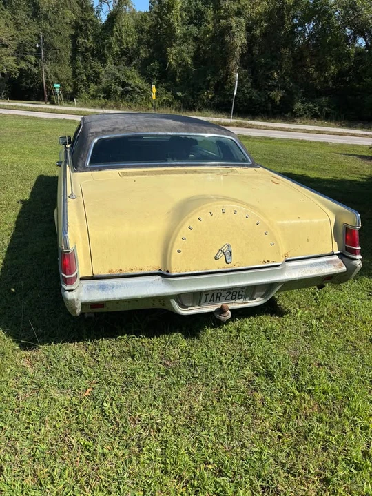 1971 Lincoln Continental Mark III - Image 2 of 20