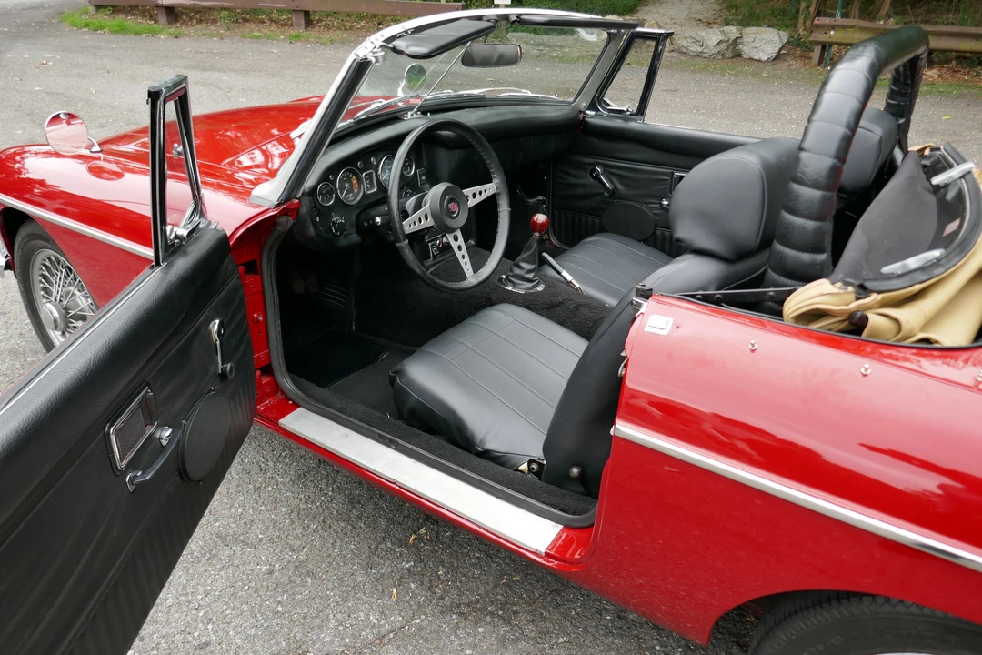 1971 MG MGB Roadster - Image 14 of 31