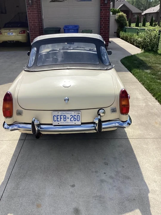1971 MG MGB Roadster - Image 2 of 8