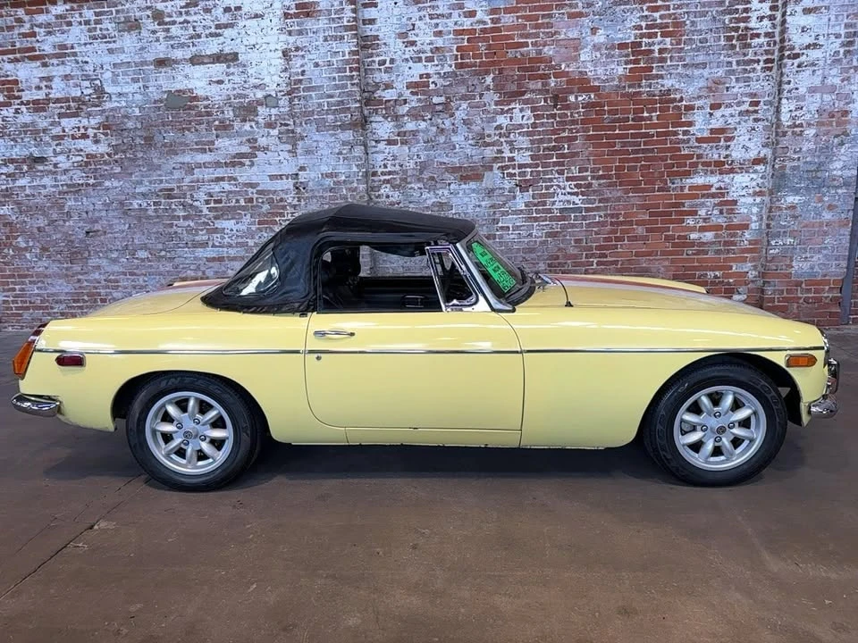 1971 MG MGB Roadster - Image 2 of 20