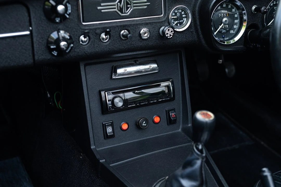 1971 MG MGB Roadster - Image 23 of 30