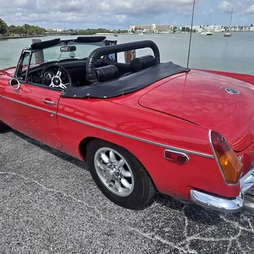 1971 MINI Convertible MG MGB