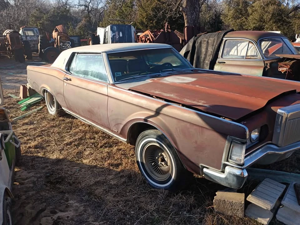 1971 Lincoln Continental Mark III - Image 5 of 7