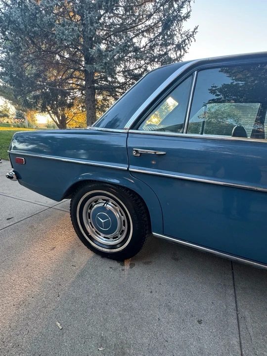 1971 Mercedes-Benz W114 & W115 - Image 17 of 21