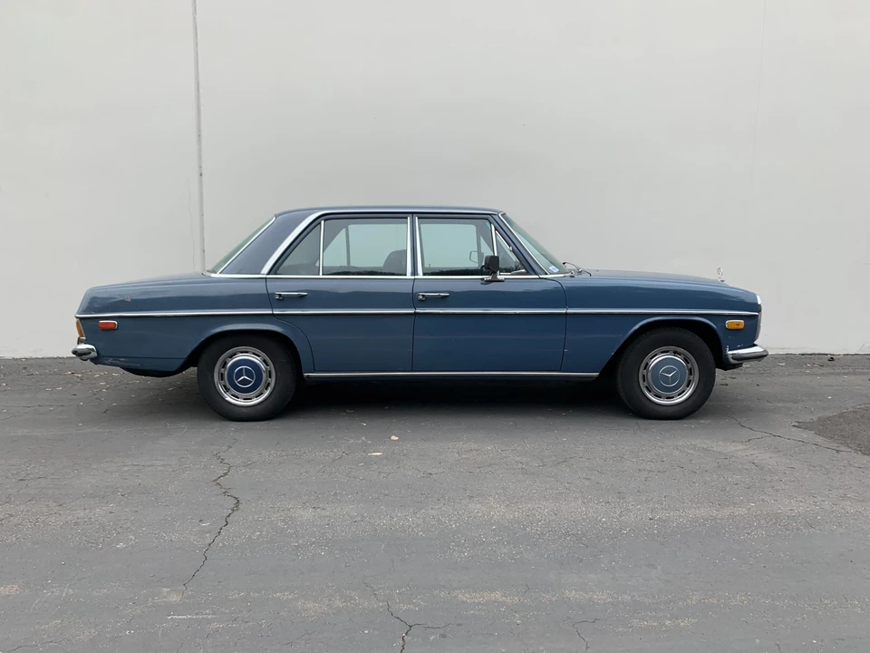 1971 Mercedes-Benz W114 & W115 - Image 9 of 31