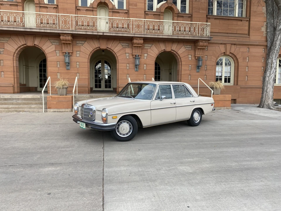 1971 Mercedes-Benz W114 & W115 - Image 15 of 31