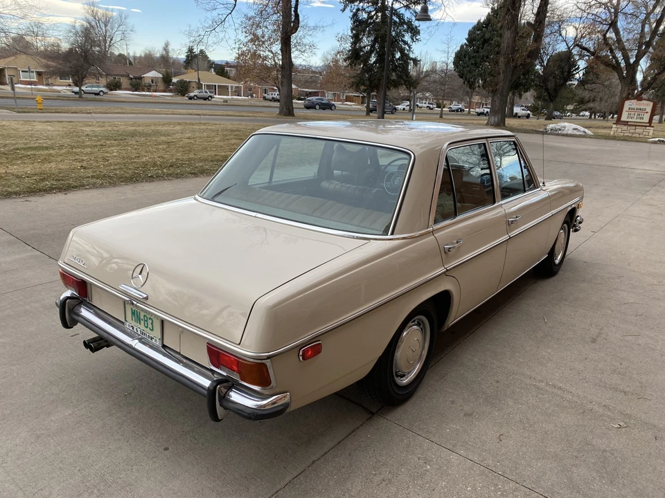 1971 Mercedes-Benz W114 & W115 - Image 21 of 31