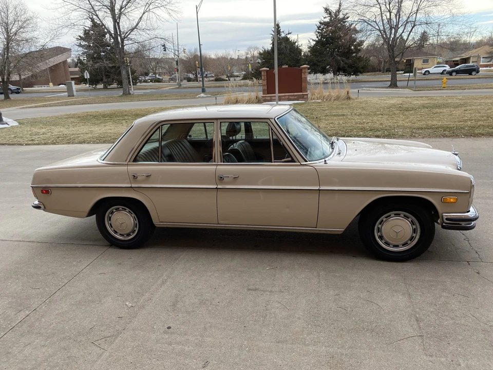1971 Mercedes-Benz W114 & W115 - Image 23 of 31