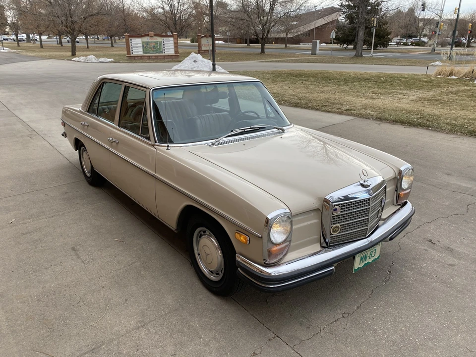 1971 Mercedes-Benz W114 & W115 - Image 6 of 31