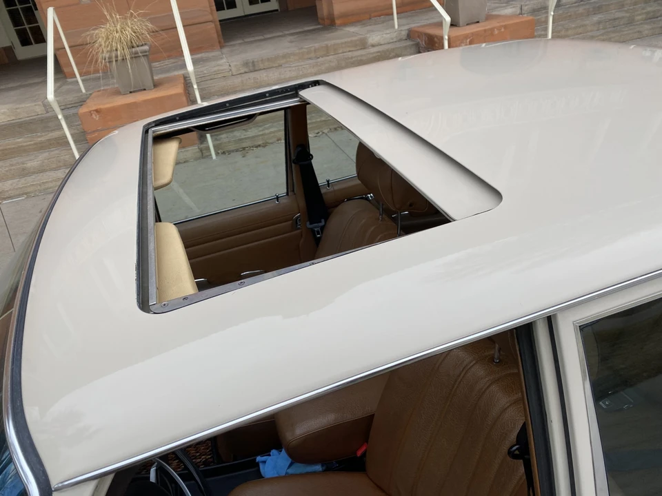 1971 Mercedes-Benz W114 & W115 - Image 31 of 31