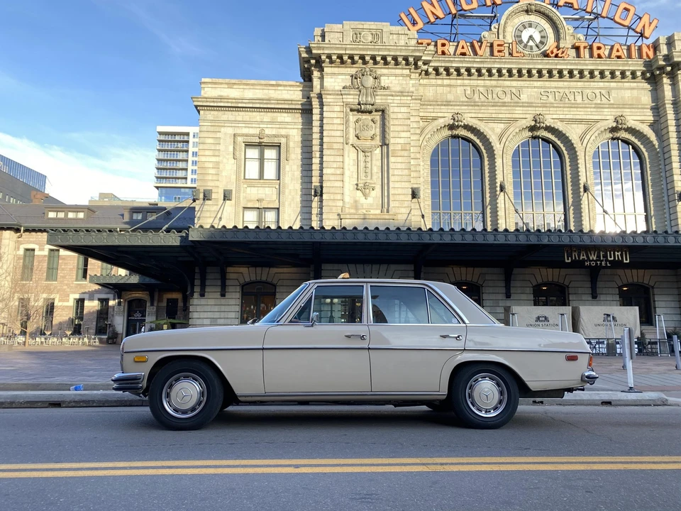 1971 Mercedes-Benz W114 & W115 - Image 2 of 31