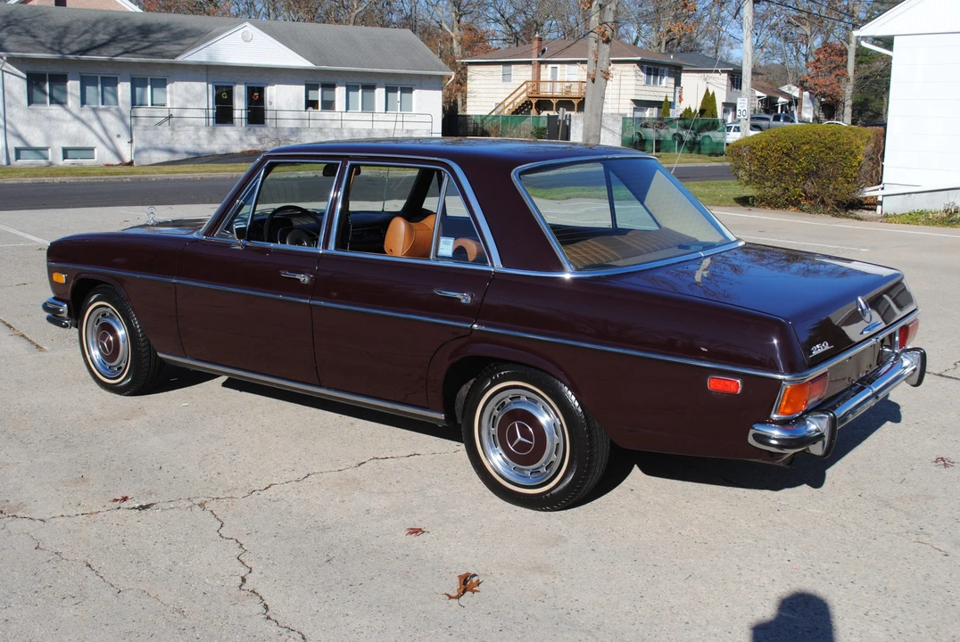 1971 Mercedes-Benz W114 & W115 - Image 19 of 31
