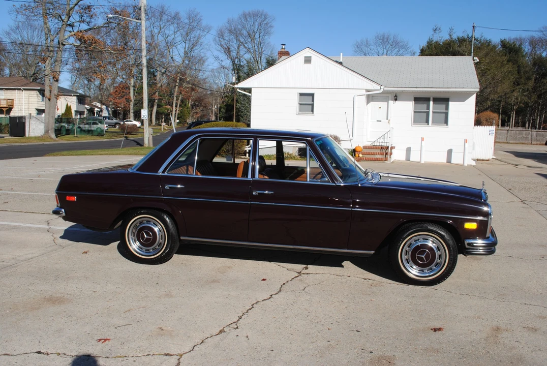 1971 Mercedes-Benz W114 & W115 - Image 9 of 31