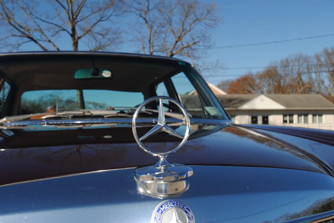 1971 Mercedes-Benz W114 & W115 - Image 30 of 31
