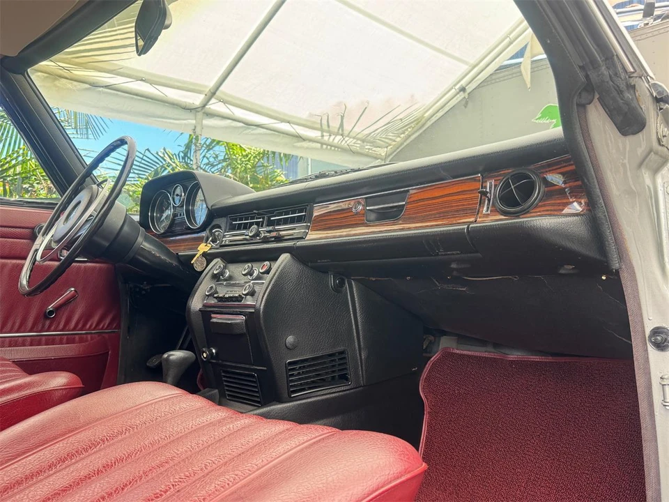 1971 Mercedes-Benz W114 & W115 - Image 31 of 31