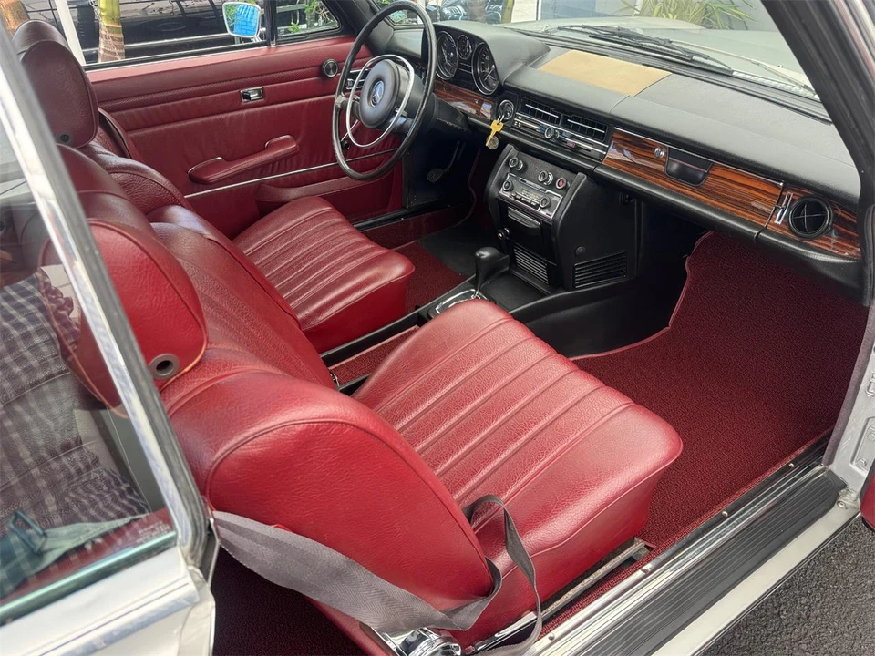1971 Mercedes-Benz W114 & W115 - Image 16 of 31