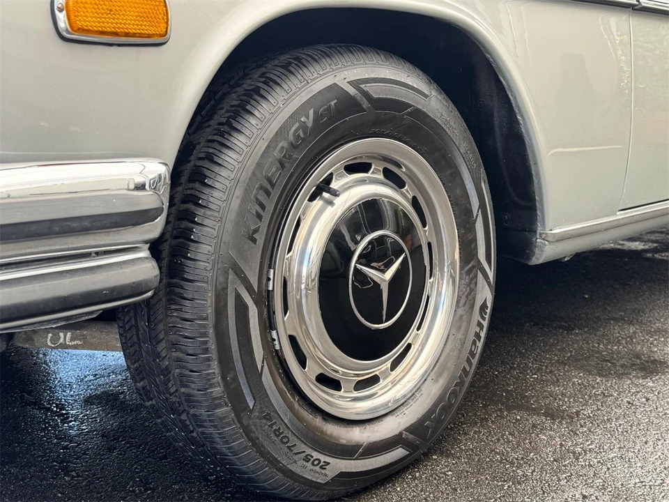 1971 Mercedes-Benz W114 & W115 - Image 21 of 31