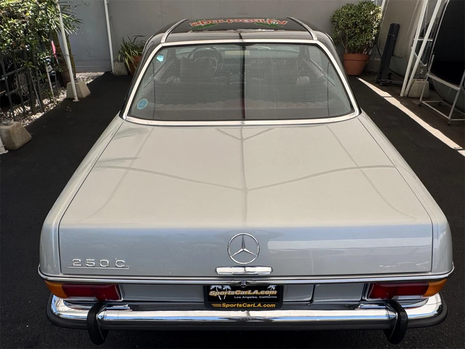 1971 Mercedes-Benz W114 & W115 - Image 6 of 31