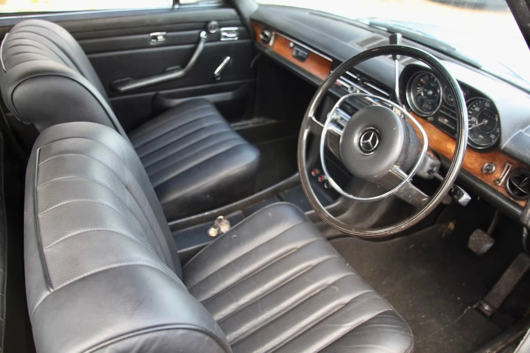 1971 Mercedes-Benz W114 & W115 - Image 2 of 30