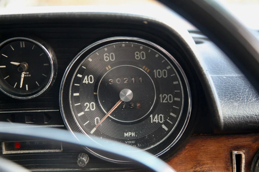 1971 Mercedes-Benz W114 & W115 - Image 6 of 30